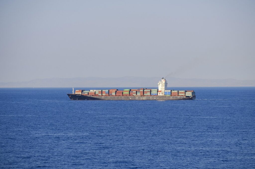 ship, freighter, cargo ship, transport ship, transport, goods, traffic, freight transport, water, lake, sea, nature, ocean